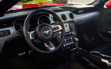 Ford Mustang Красный