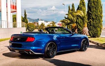 Ford Mustang Синий